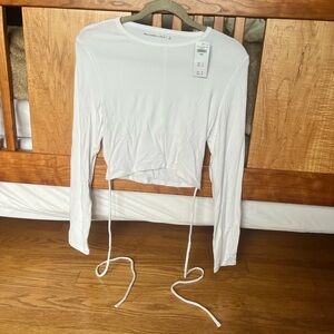 NWT Abercrombie long sleeve crop top size small